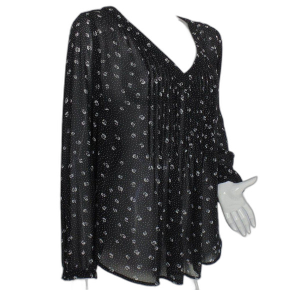 TORRID Top/Tunic, 1/1X, Black, Floral, Pintuck Pleated Bib, Long sleeve, V-neck - Picture 3 of 15